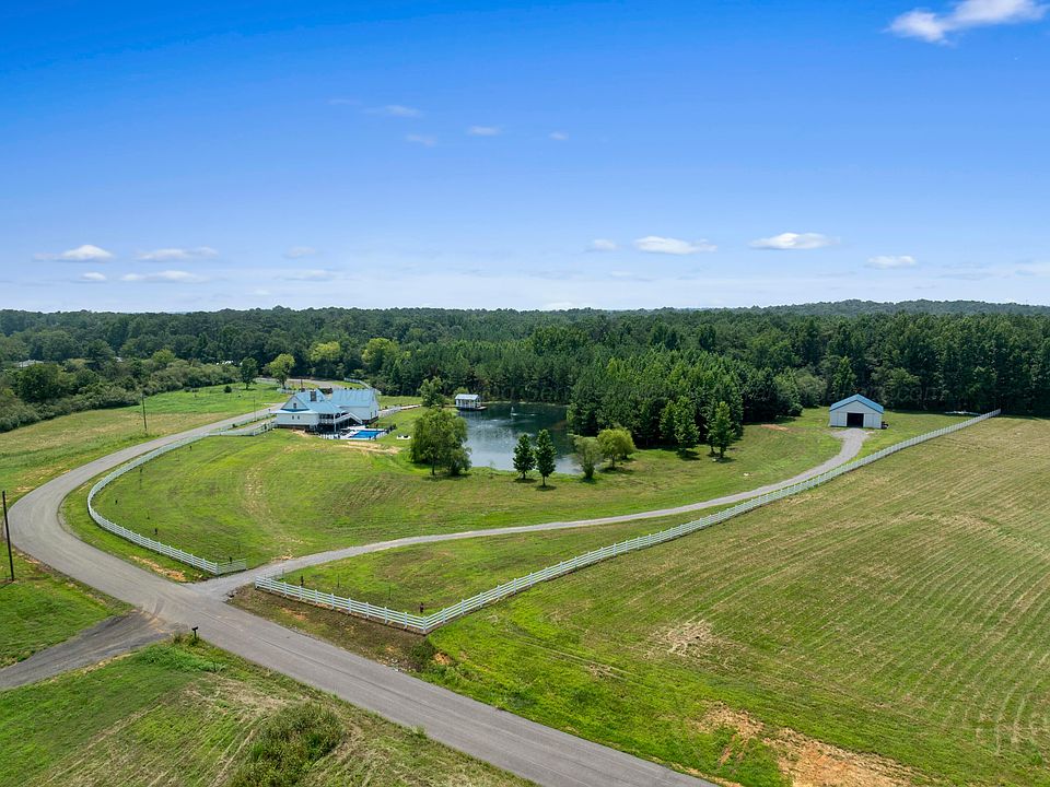 1st image of 241 Bluegrass Ln