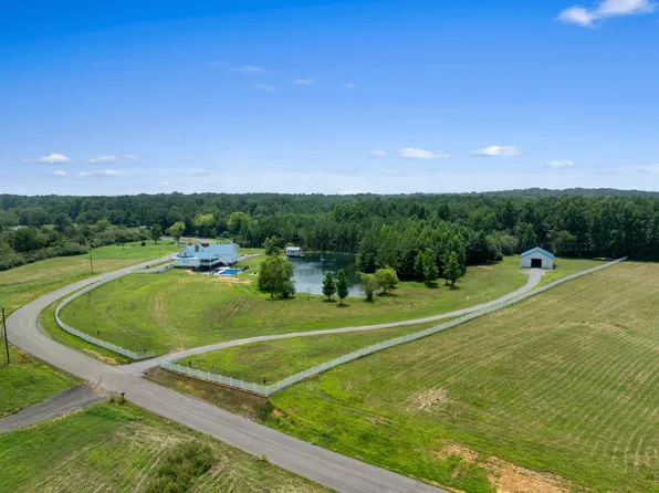 241 Bluegrass Ln, Jasper, AL 35503