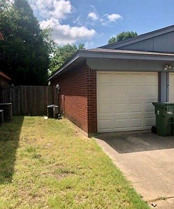 3rd image of 5021 Stage West Dr