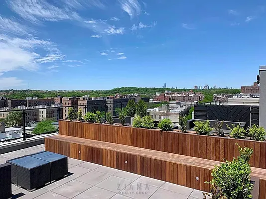 Rented by Zjama Realty Corp | media 20