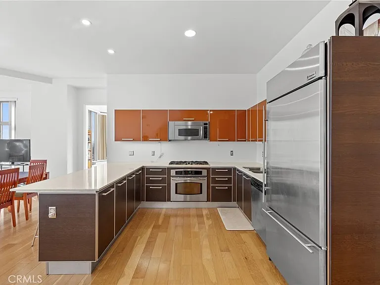 801 S Grand Ave #1611 — Photo 2