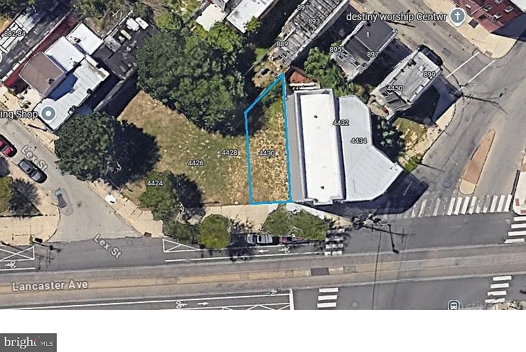 2nd image of 4430 Lancaster Ave