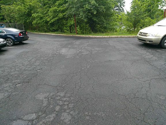 5th image of 1411 Forest Ln #A-7