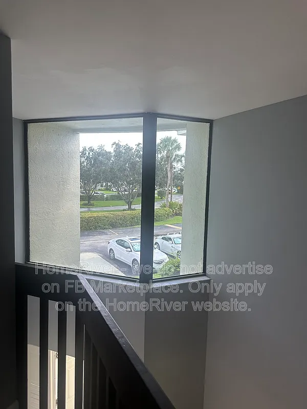 3 bed, 2.5 bath, 2072 sqft, $3,700 — Photo 3