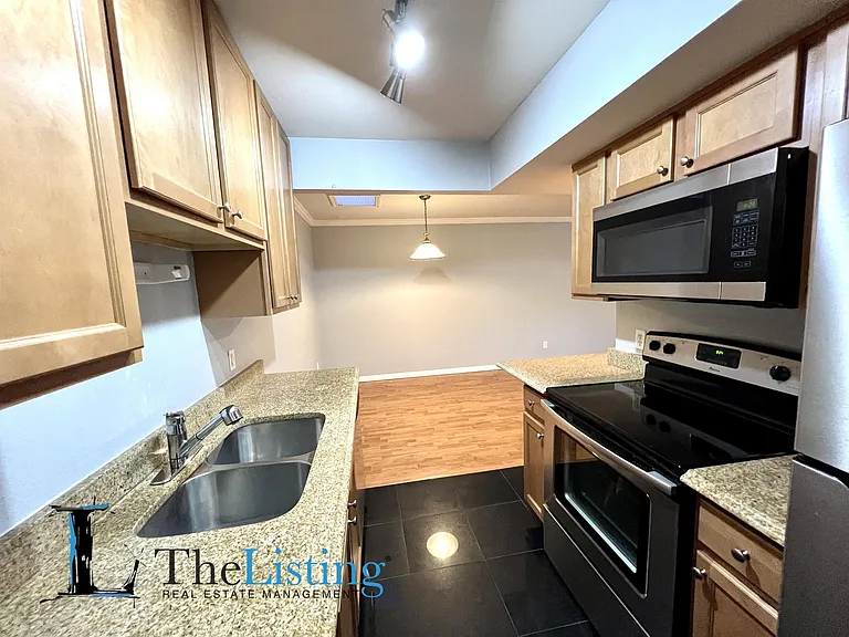 2880 Plaza Terrace Dr #2880 — Photo 9