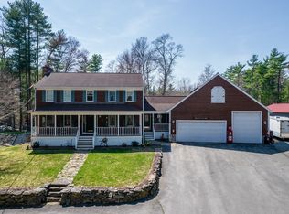 293 Perry Hill Rd, Acushnet, MA 02743