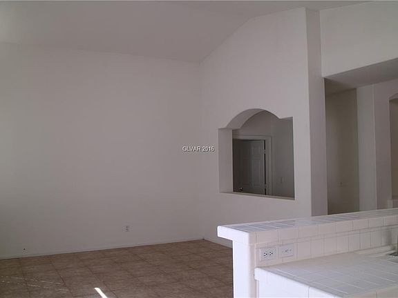 5th image of 1085 Coral Desert Dr