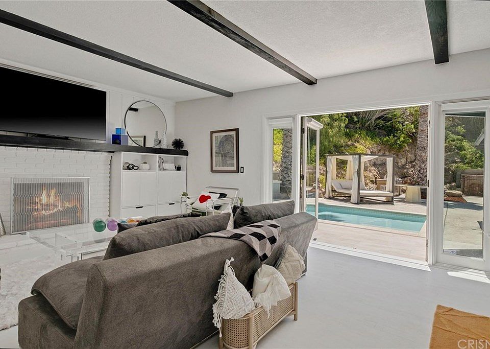 1st image of 22642 Avenue San Luis