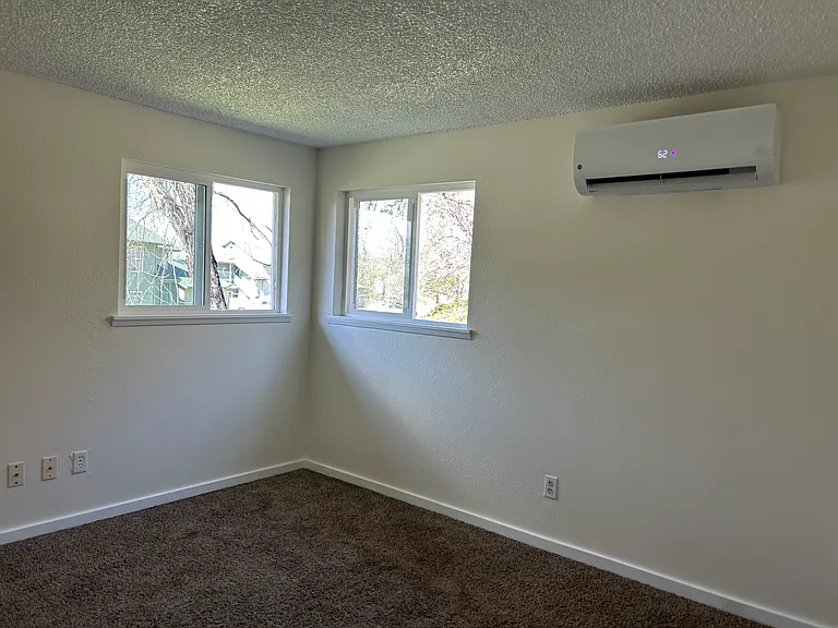 135 Onyx St #7 — Photo 10