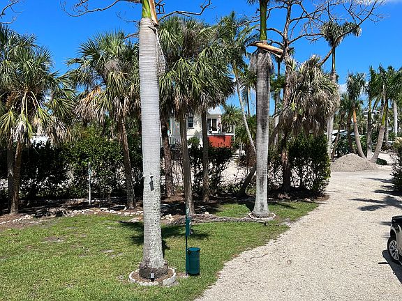 5th image of 16481 S Oleander Dr