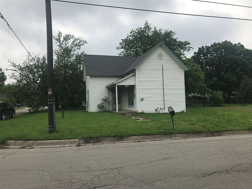 1st image of 426 N Clements St