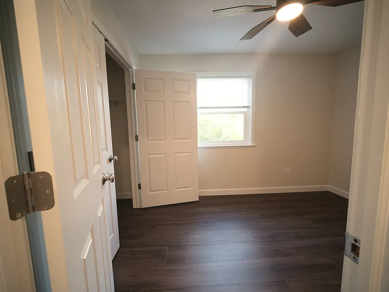 3114 E Covenanter Dr — Photo 25
