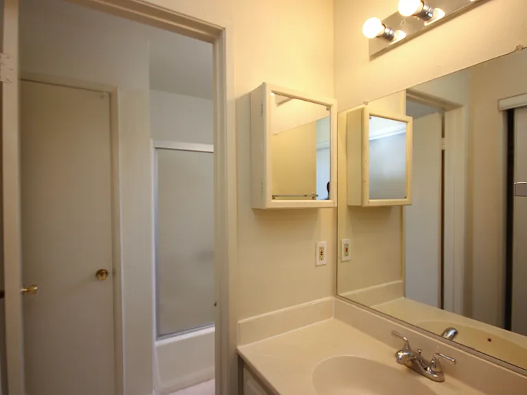 1310 E Acacia Ave #203 — Photo 15