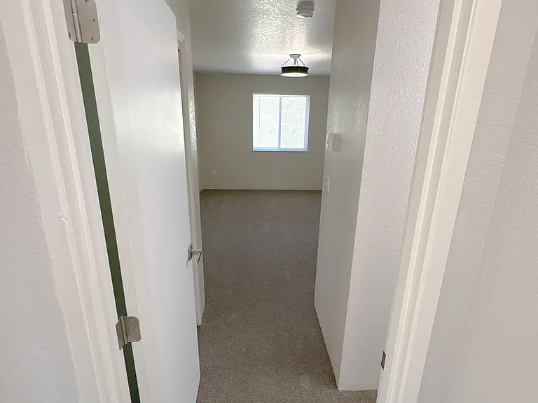 5641-5643-5645-5 N Hills Dr — Photo 9