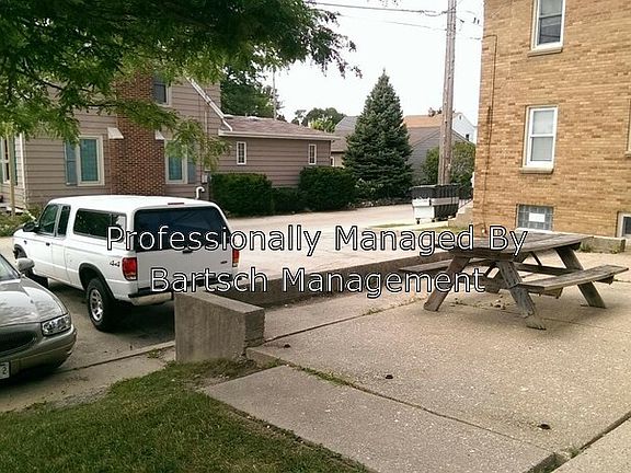 2nd image of 5505 W Lincoln Ave APT 1