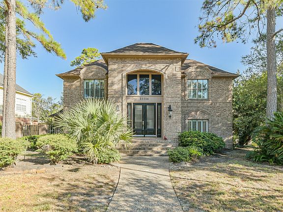 3rd image of 12214 Cypresswood Dr #12214