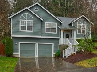 2045 Miss Ellis Loop NE, Poulsbo, WA 98370