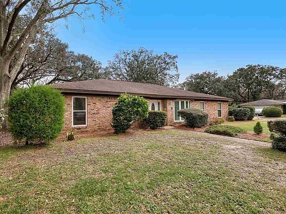 4th image of 5908 Somerset Dr