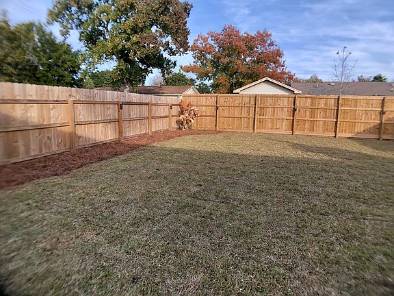 2nd image of 418 Fleshman Dr