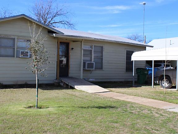 3rd image of 1006 S Nueces St