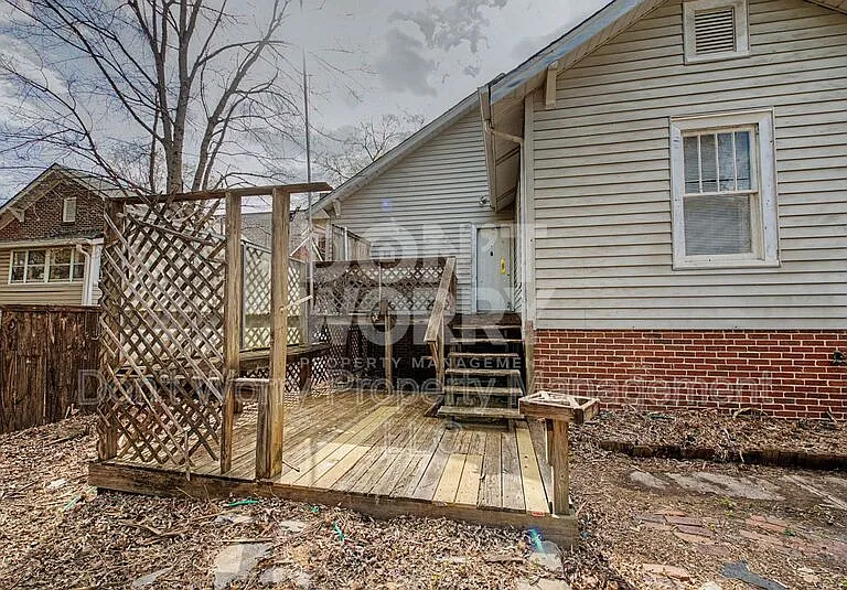 1405 Lexington Ave #B — Photo 7