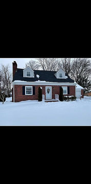 2nd image of 16-22 Parmelee Ave #1X