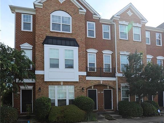 2nd image of 658 Claire Ln