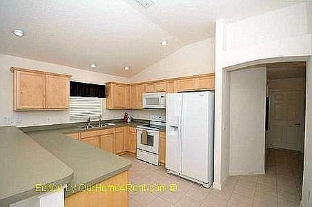 3rd image of 861 Parrish Pl
