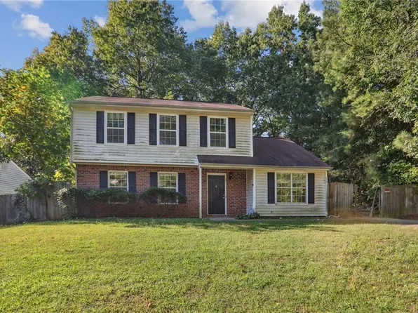 976 Silverwood Dr, Atlanta, GA 30349