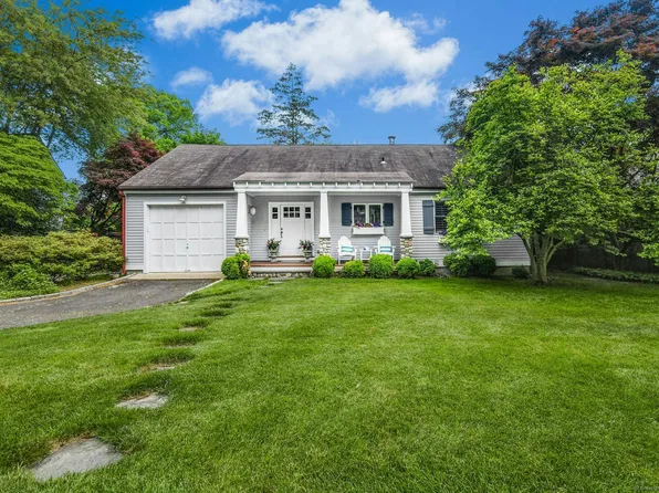 10 Covewood Drive, Norwalk, CT 06853