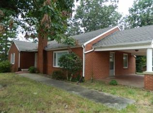 3358 Wards Rd W, Altavista, VA 24517