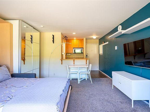 3rd image of 11591 Snowpeak Way Unit 207