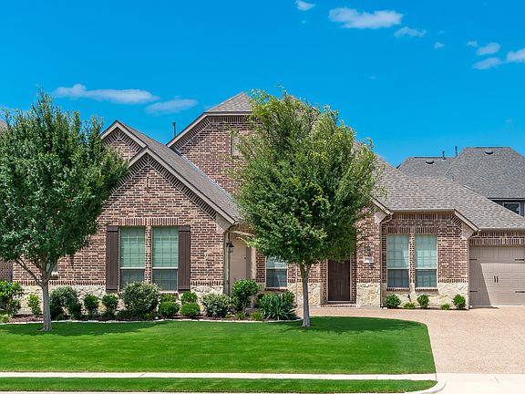 2nd image of 2749 Enfield Dr
