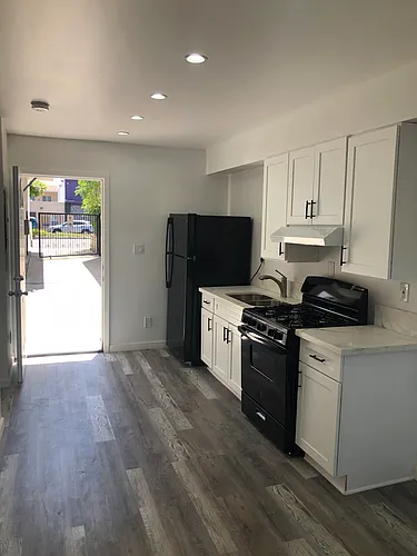 5545 Atlantic Ave Photo 1