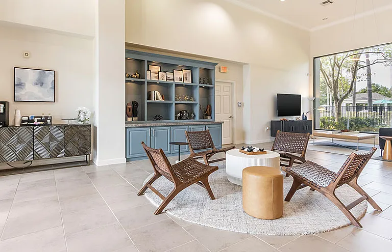 Bristol Place Apartment Homes — Photo 11