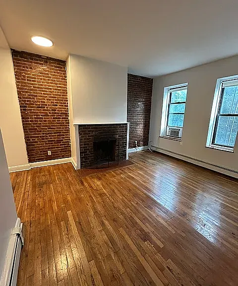 445 17th St #3 — Photo 1
