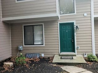 9465 Hunters Creek Dr, Cincinnati, OH 45242