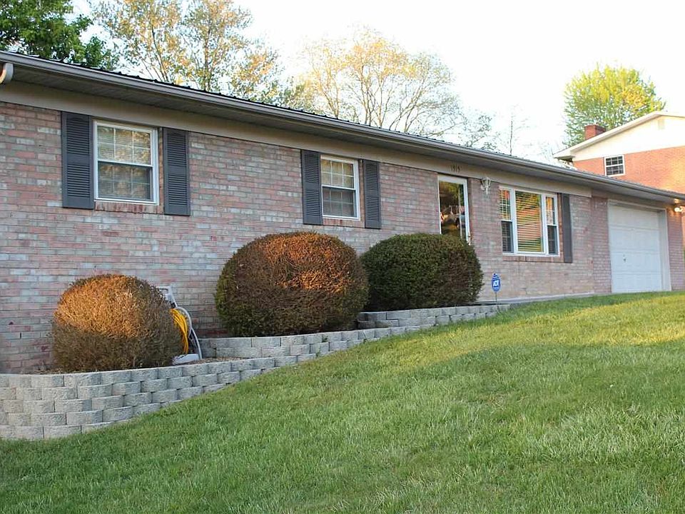 1st image of 1315 Hickory Ln