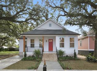 1478 Granada Dr, New Orleans, LA 70122