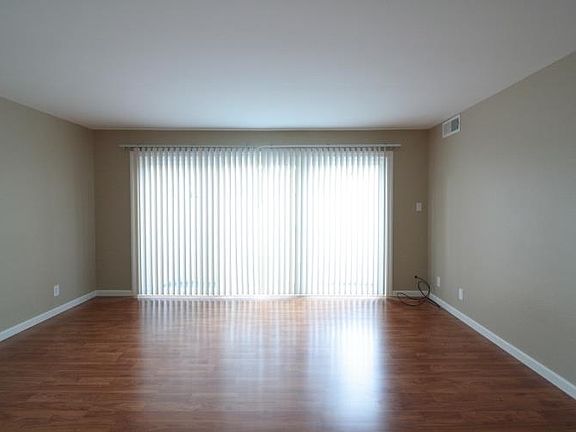 2nd image of 77 N Ellsworth Ave APT 2