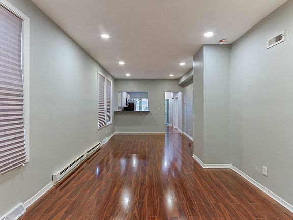 3rd image of 134 Englewood Ave