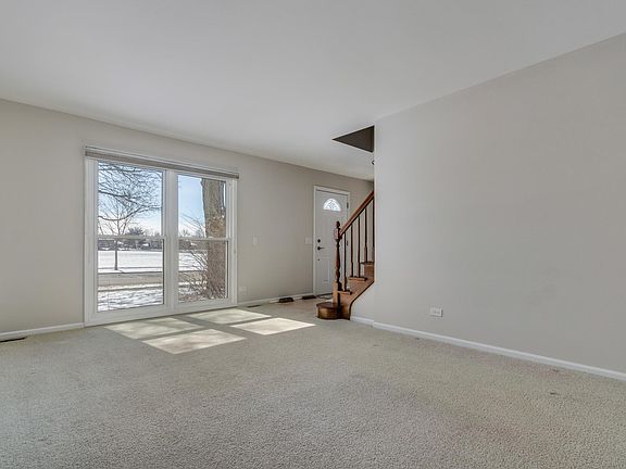3rd image of 1205 River Oak Dr