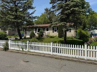 124 Sierra Vista Rd, Springfield, MA 01128