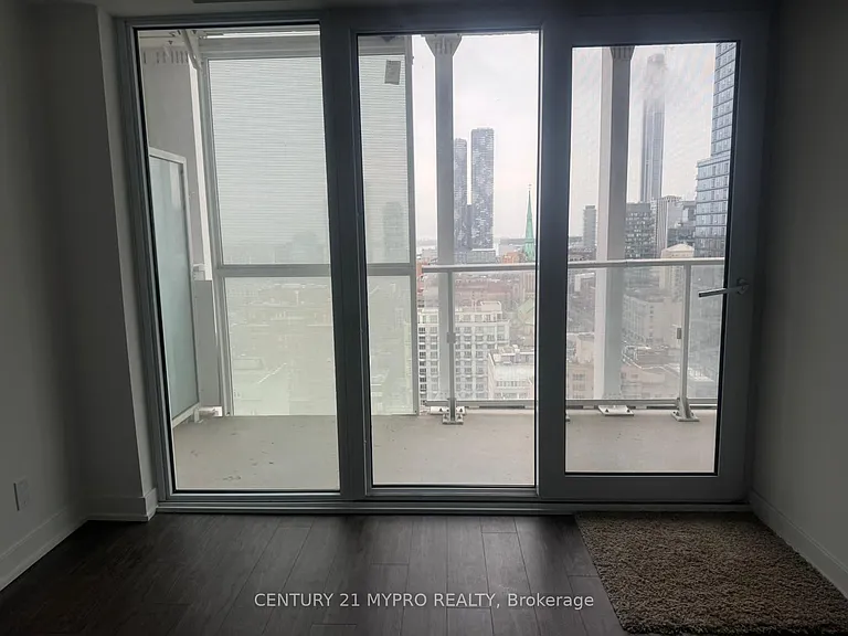 88 Queen St E #2105 — Photo 7