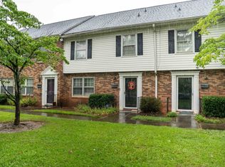 1470 Dover Rd, Spartanburg, SC 29301