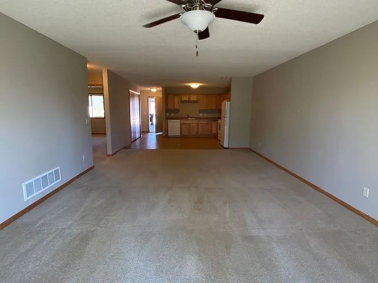 1611A Gunston Dr — Photo 4