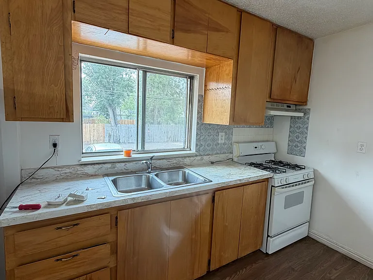 1315 3rd Ave #2 — Photo 3