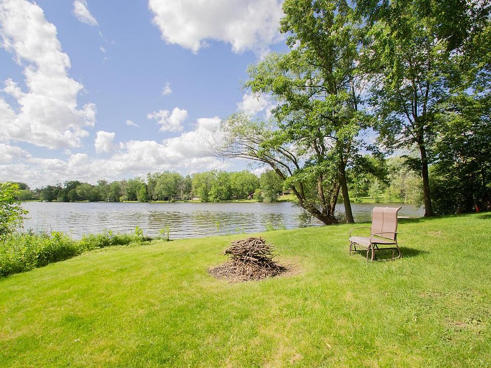1st image of 402 Riverwood COURT