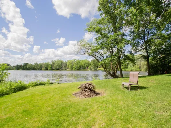 402 Riverwood COURT, Watertown, WI 53094