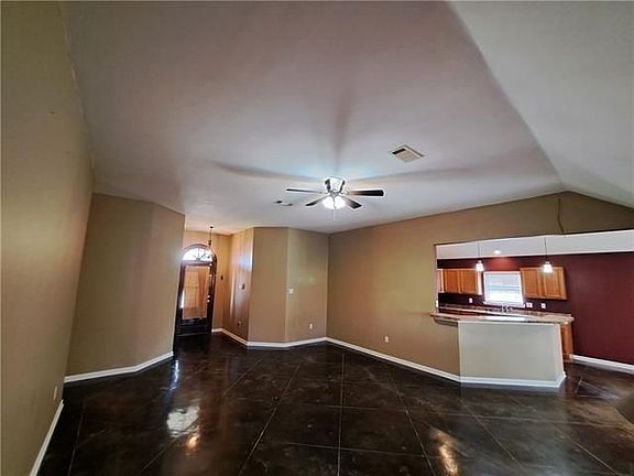 2nd image of 6 Padrino St